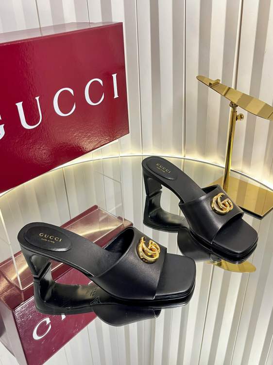Picture of Gucci Shoes _SKUGuccisz35-42mnq01067517